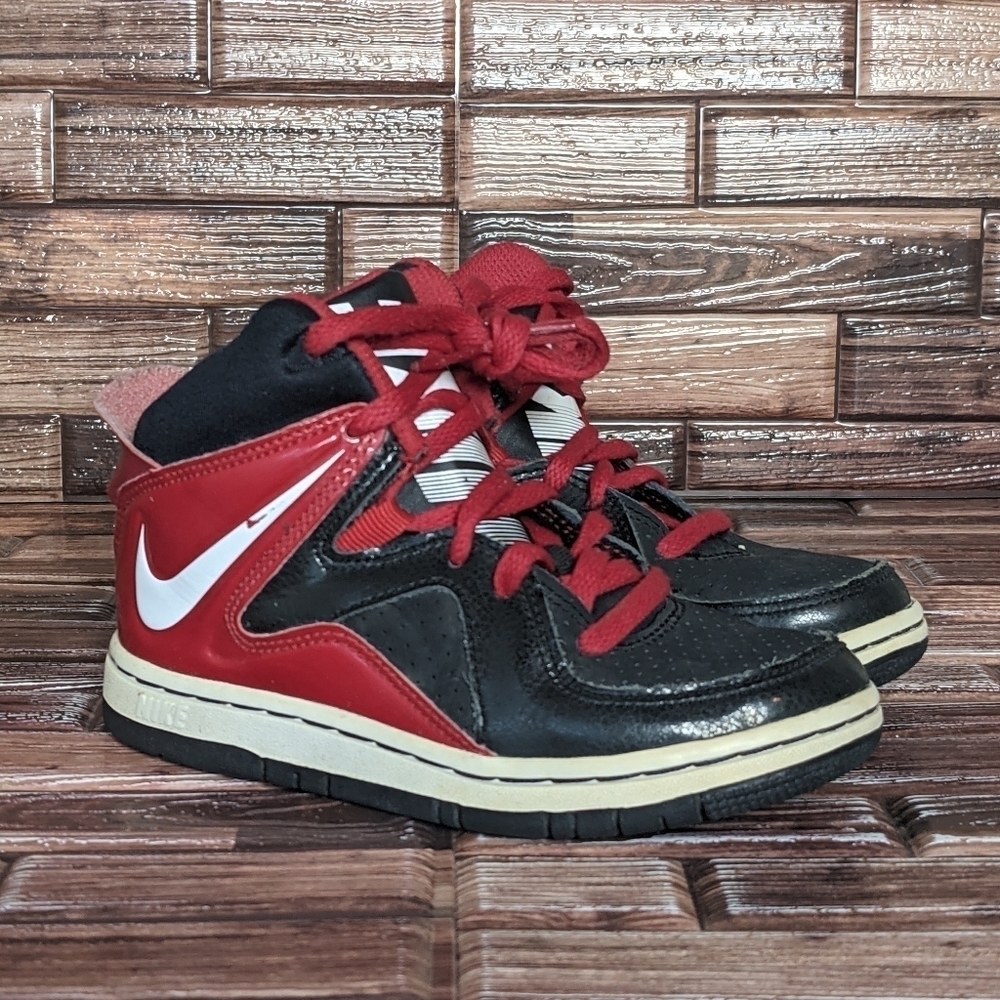 Nike Kids Sneakers Black and Red